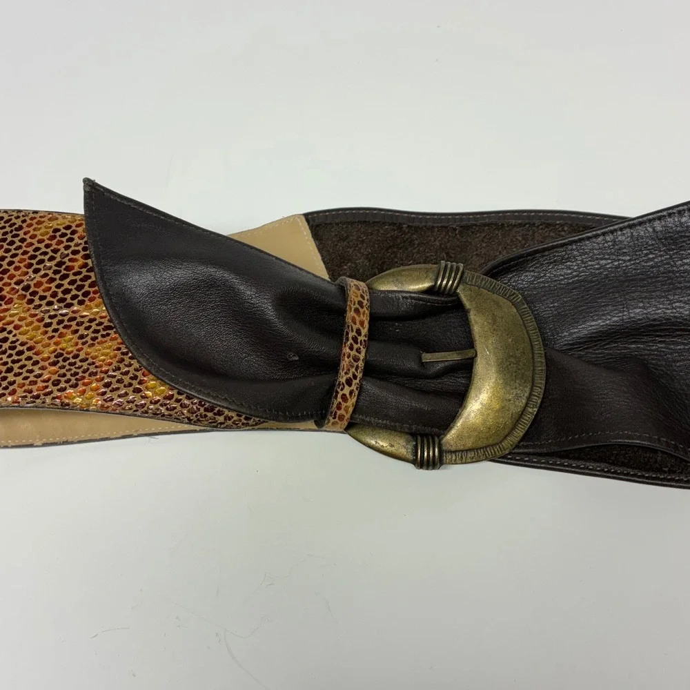 Vintage Artsy Boho Wide Waist Belt Women's Medium Brown Suede Snakeskin Embossed